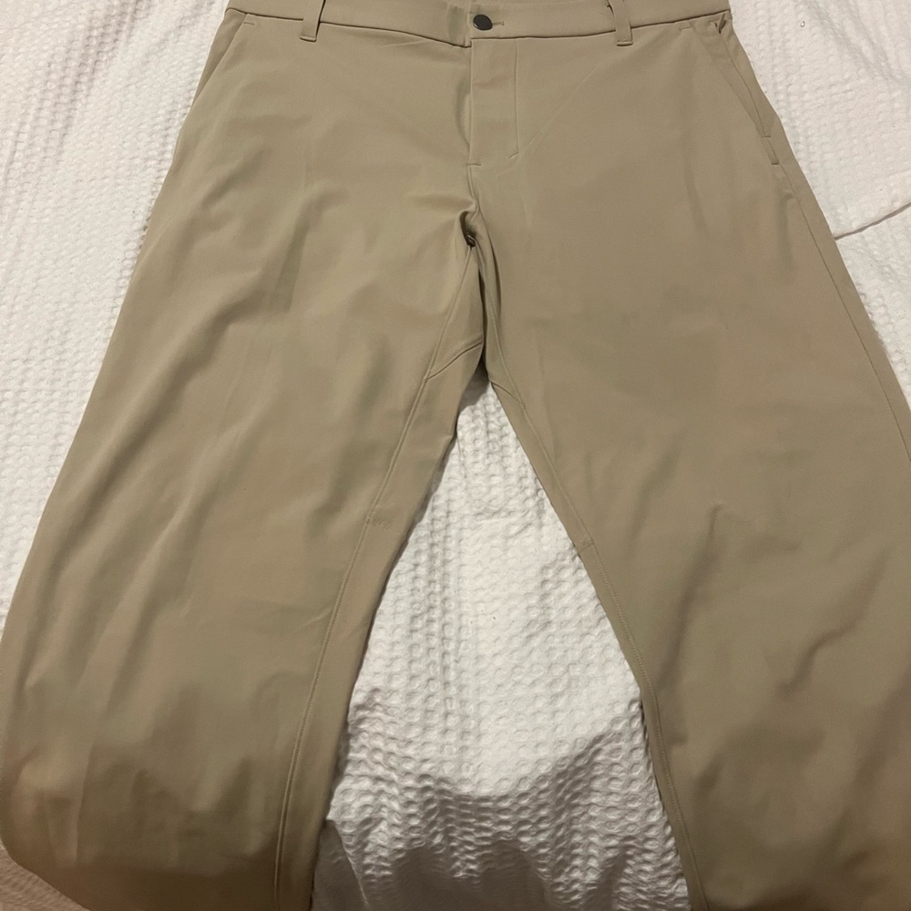 Lululemon ABC Classic Pants (Khaki) Size 34